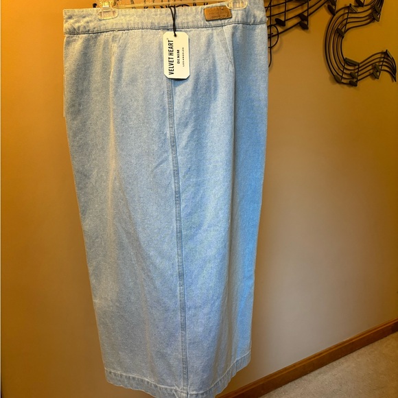 2/$20 NWT Velvet Heart Denim Paulina Midi Skirt in Large $28 - Picture 6 of 6